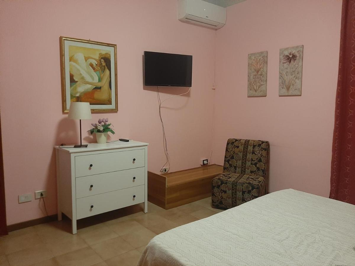 San Nicolo House Panzió Aci Catena Kültér fotó