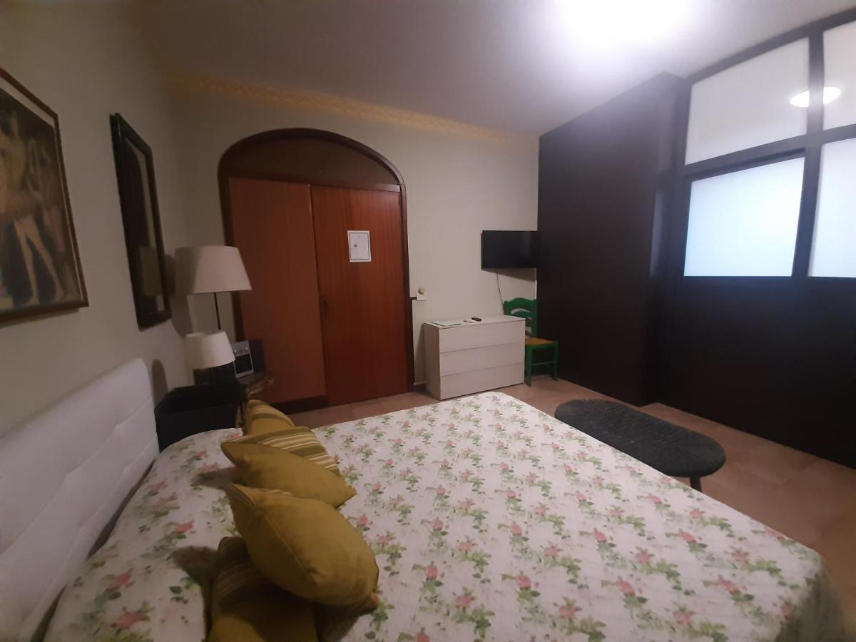 San Nicolo House Panzió Aci Catena Kültér fotó