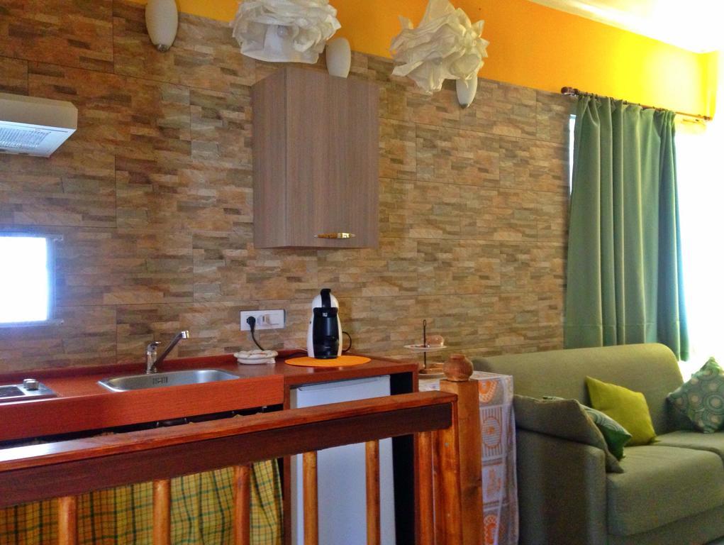 San Nicolo House Panzió Aci Catena Kültér fotó